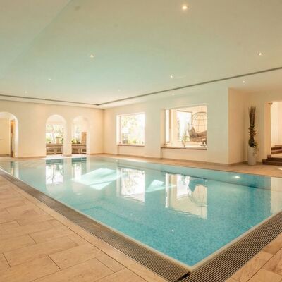 Schwimmbad, Gestaltung, Bad